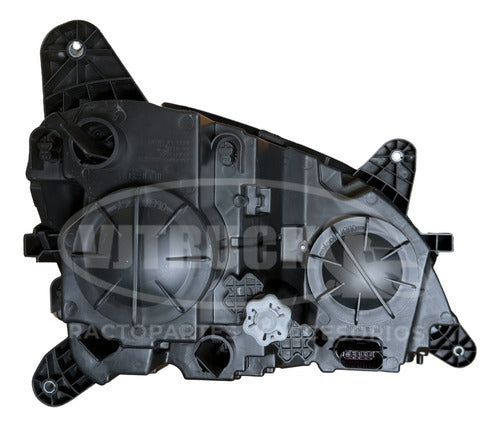 Faro Delantero Peterbilt 579 / 587 Negro