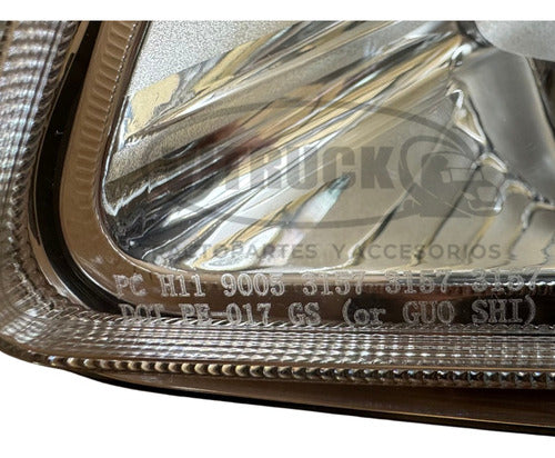 Faro Delantero Peterbilt 579 / 587