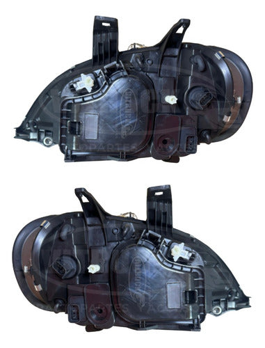 Par De Faros C/tira Led Freightliner M2 106/112 O B2 Ambos Lados